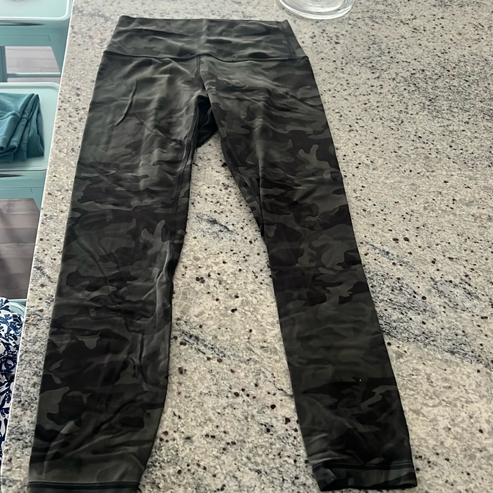 LULULEMON LEGGINGS